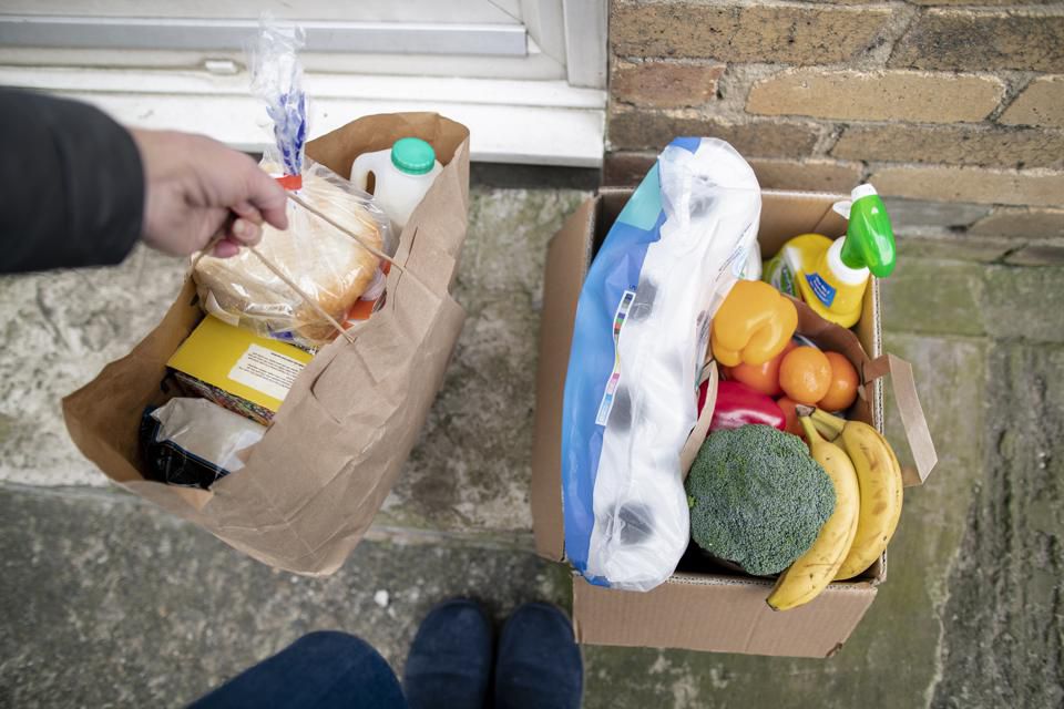 How Grocery Retailers Can Win The Porch For Online Grocery Delivery 12-17-20